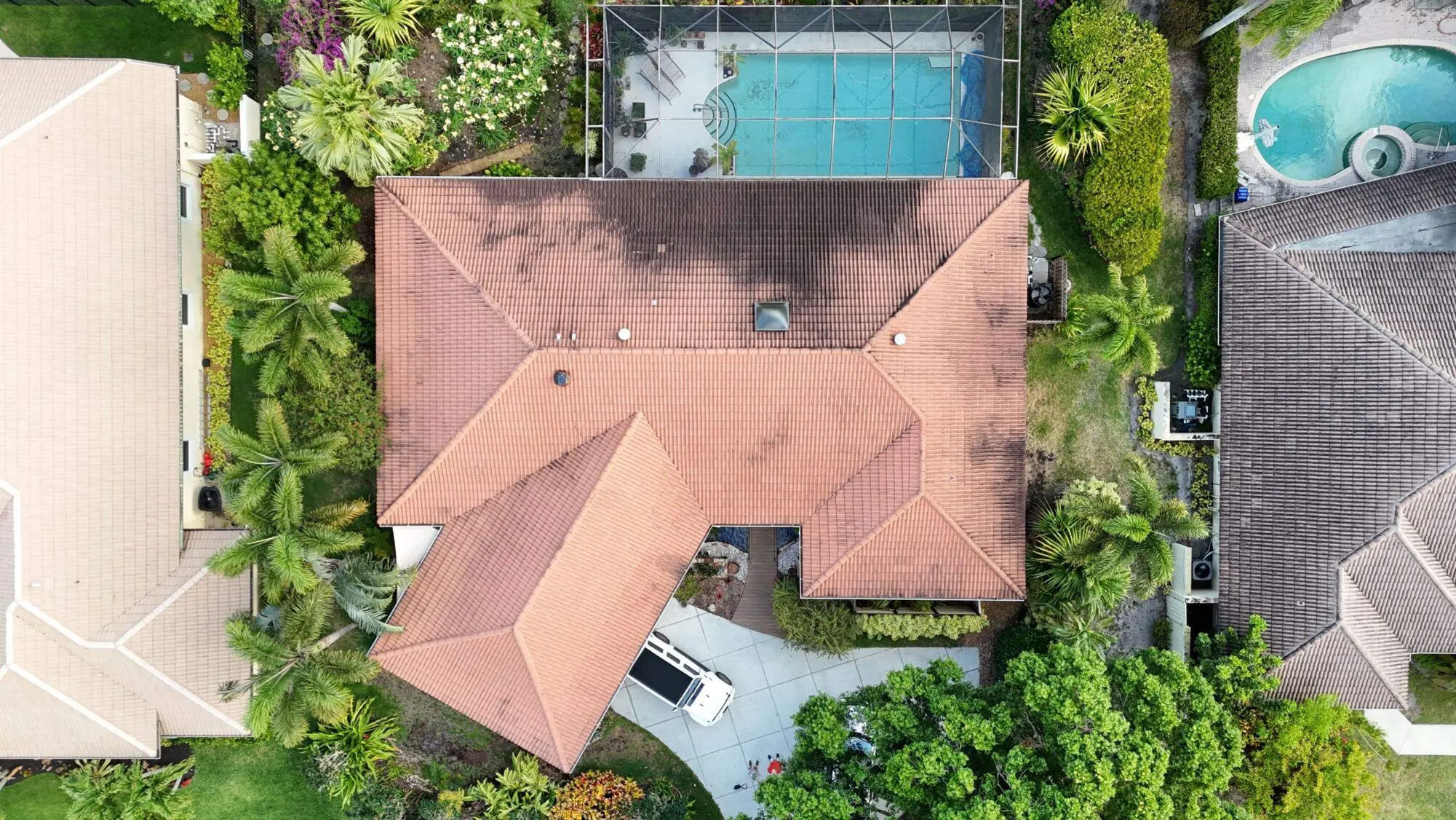 Gutter Fabrication and Installation in Palm Beach Gardens