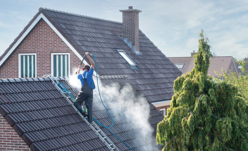 Roof Maintenance in Florida_ 5 Tips to Care Keep Your Roof Looking Newer for Longer